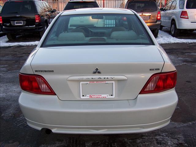 Mitsubishi Galant 2002 photo 2