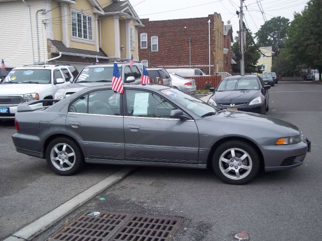 Mitsubishi Galant 2002 photo 16