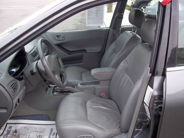 Mitsubishi Galant 2002 photo 4