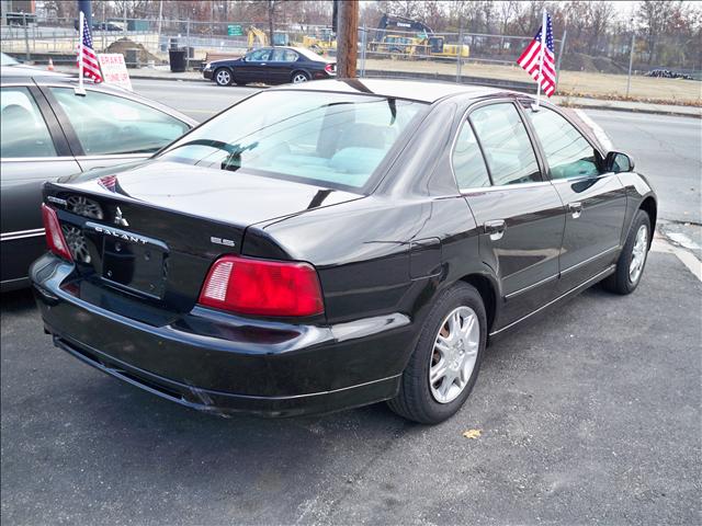 Mitsubishi Galant 2002 photo 1