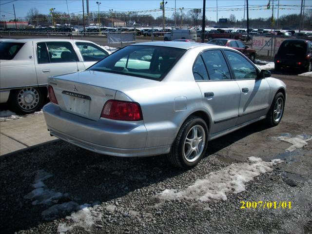 Mitsubishi Galant 2002 photo 2