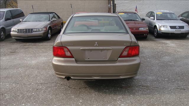 Mitsubishi Galant 2002 photo 3