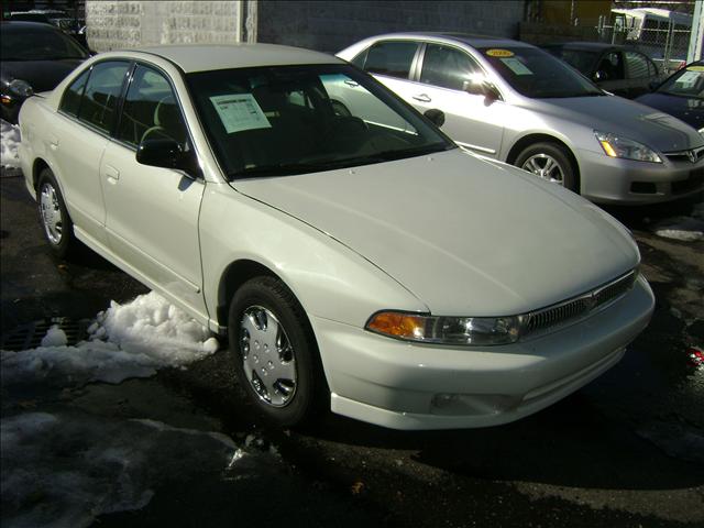 Mitsubishi Galant LW2 Sedan