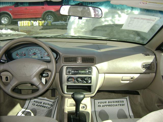 Mitsubishi Galant 2002 photo 4