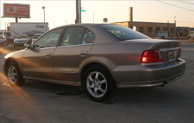 Mitsubishi Galant 2002 photo 1