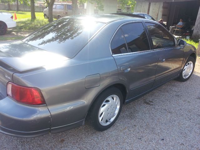 Mitsubishi Galant LW2 Sedan