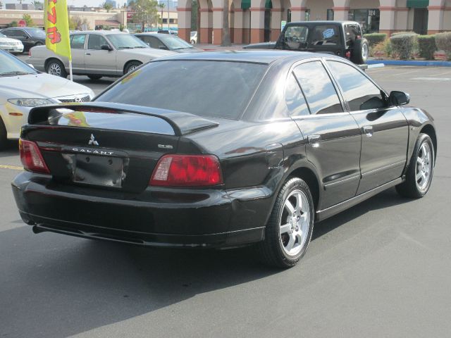 Mitsubishi Galant 2003 photo 1