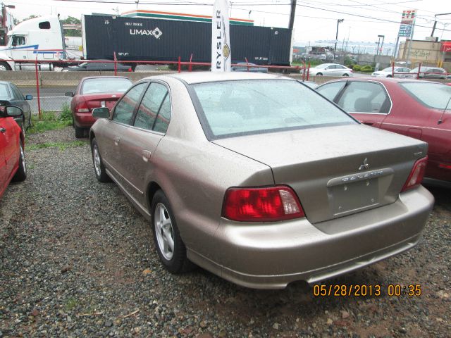 Mitsubishi Galant 2003 photo 9