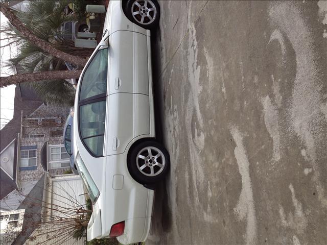 Mitsubishi Galant 2003 photo 1