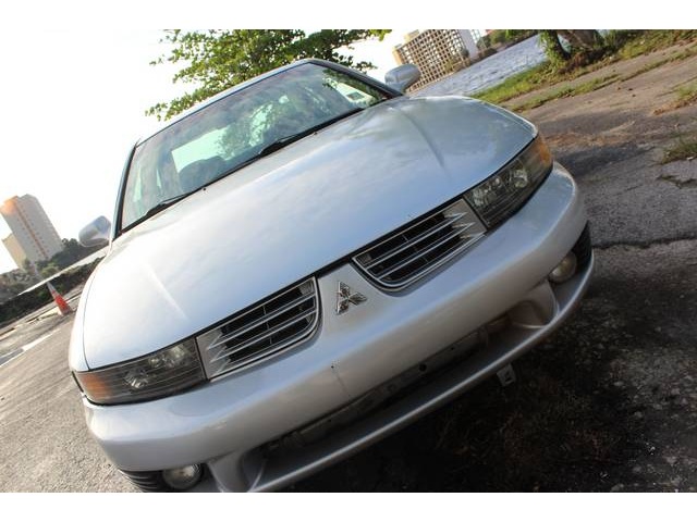 Mitsubishi Galant 2003 photo 4