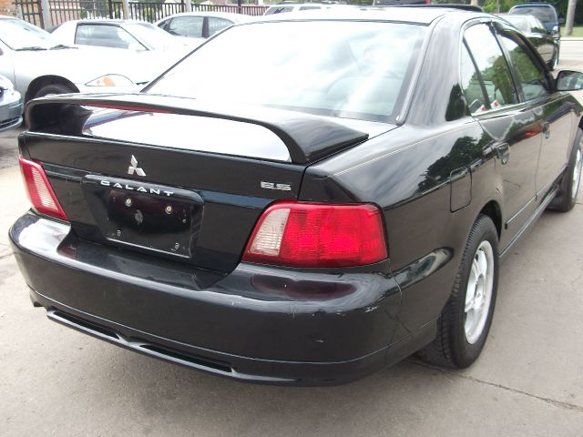 Mitsubishi Galant LW2 Sedan