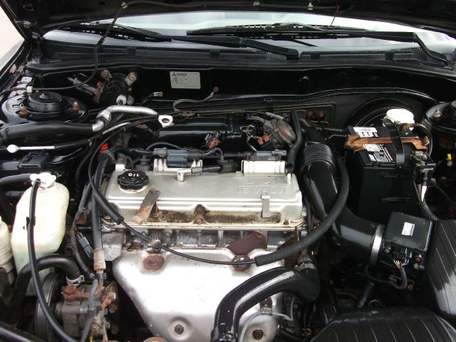 Mitsubishi Galant 2003 photo 2