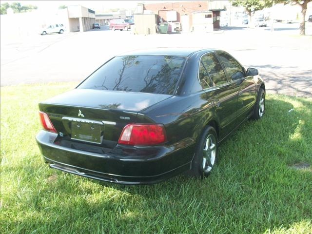 Mitsubishi Galant 2003 photo 1