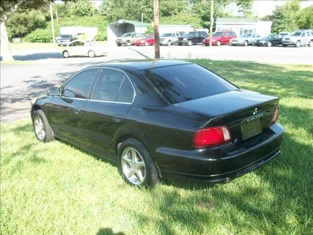 Mitsubishi Galant 2003 photo 2