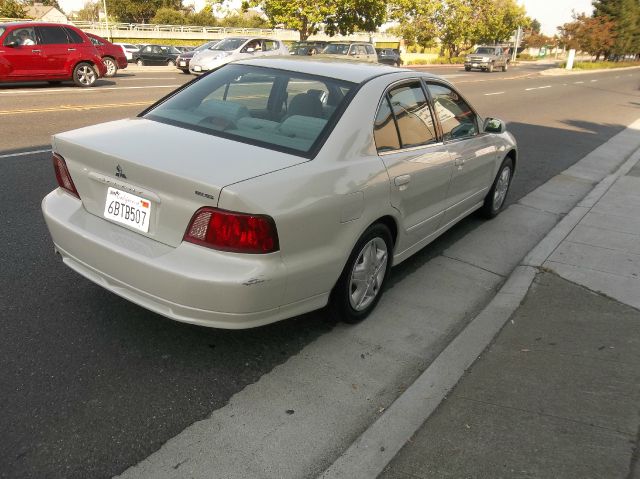 Mitsubishi Galant 2003 photo 4