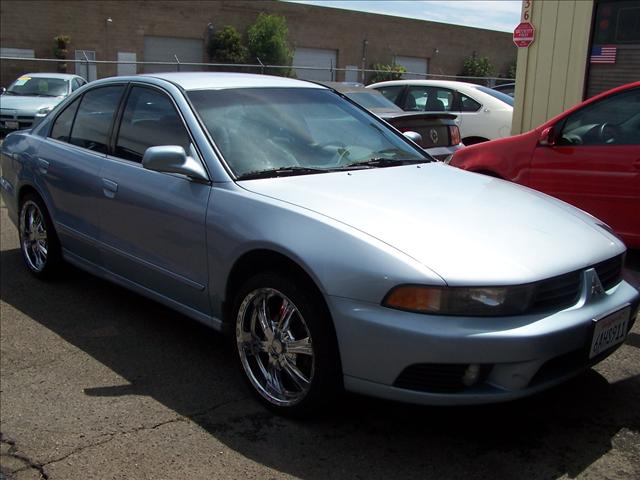 Mitsubishi Galant 2003 photo 1