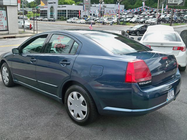 Mitsubishi Galant 2004 photo 3