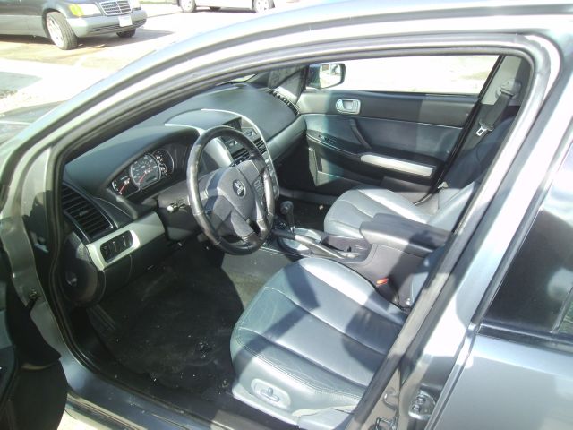 Mitsubishi Galant 2004 photo 1