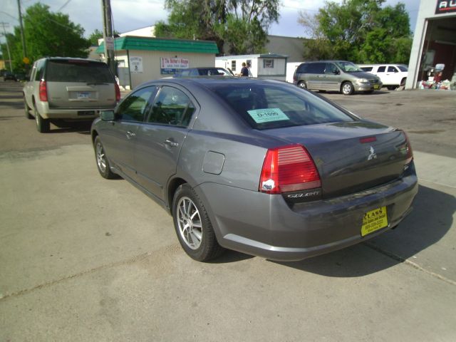 Mitsubishi Galant 2004 photo 11