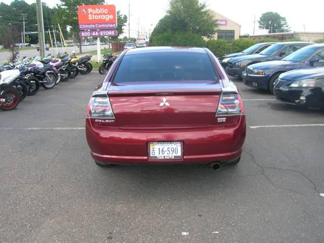 Mitsubishi Galant 2004 photo 5