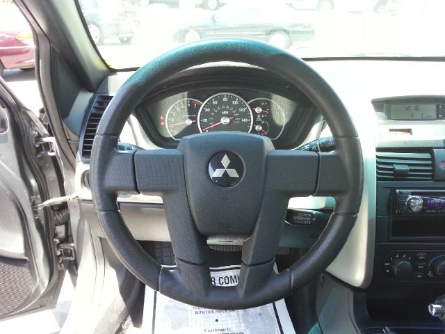 Mitsubishi Galant 2004 photo 6