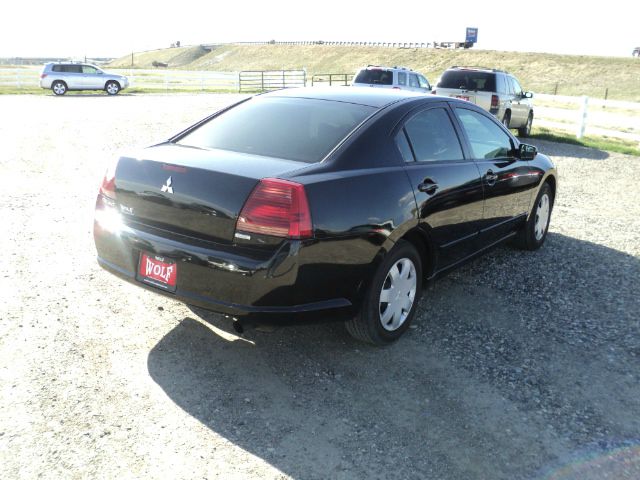 Mitsubishi Galant 2004 photo 4