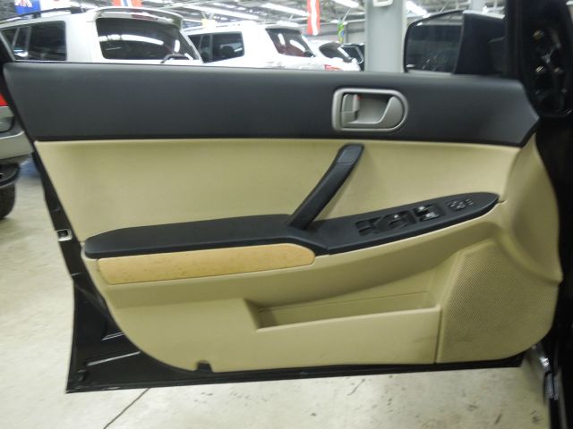 Mitsubishi Galant 2004 photo 3