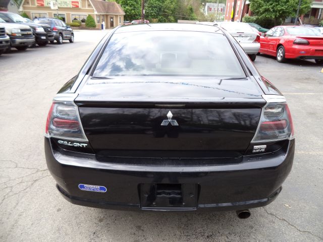 Mitsubishi Galant 2004 photo 8