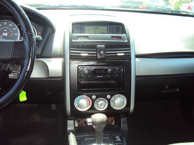 Mitsubishi Galant 2004 photo 12