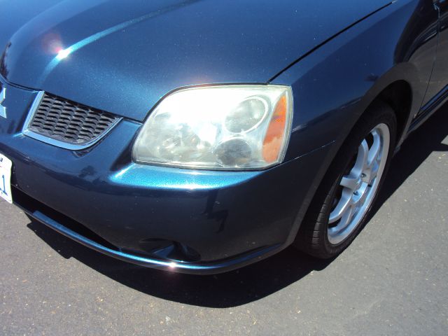 Mitsubishi Galant 2004 photo 3