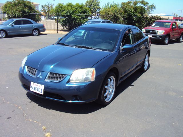 Mitsubishi Galant 2004 photo 8