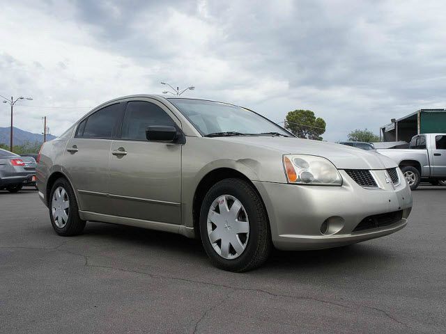 Mitsubishi Galant 2004 photo 2