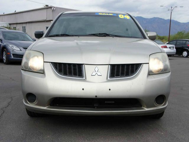 Mitsubishi Galant 2004 photo 3