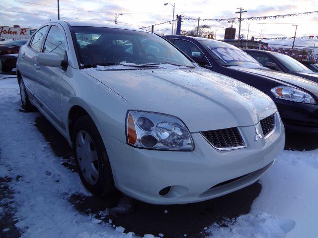 Mitsubishi Galant 2004 photo 0