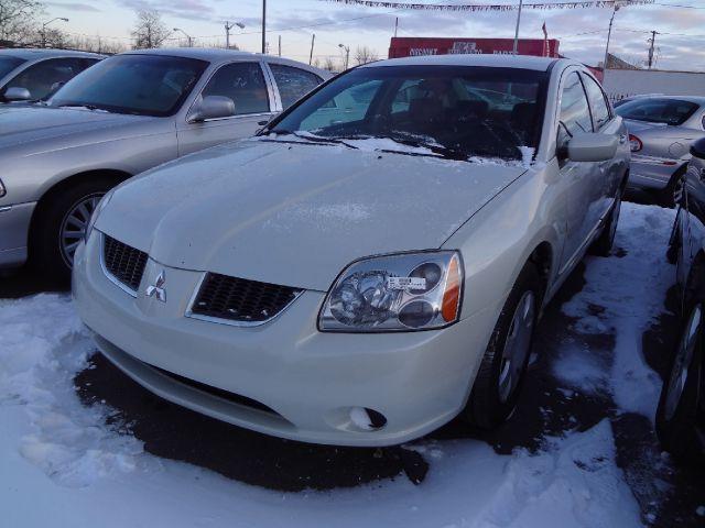 Mitsubishi Galant 2004 photo 2