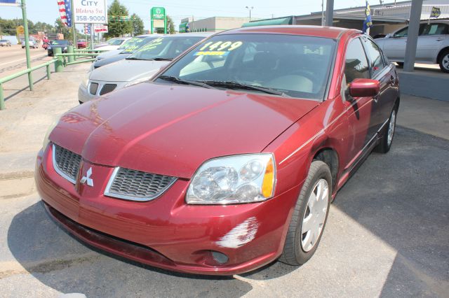 Mitsubishi Galant 2004 photo 1