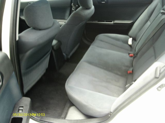 Mitsubishi Galant 2004 photo 3