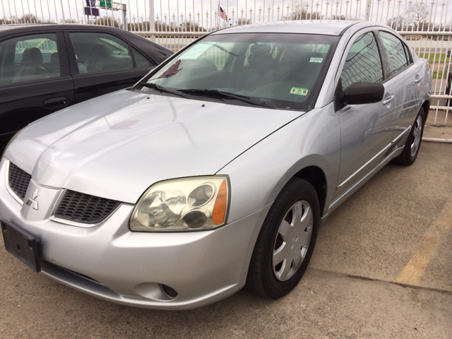 Mitsubishi Galant 2004 photo 2