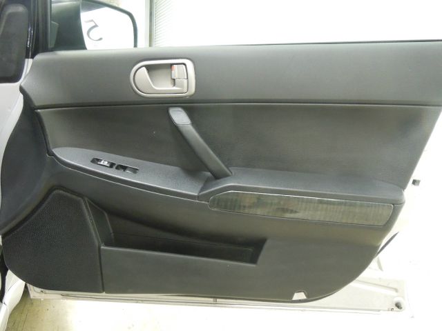 Mitsubishi Galant 2005 photo 18