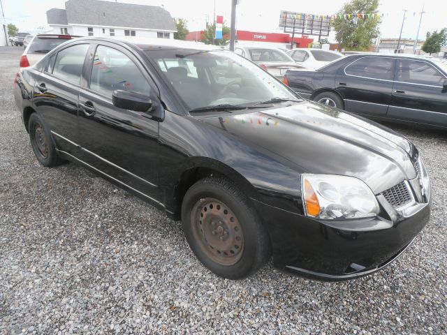 Mitsubishi Galant 2005 photo 2