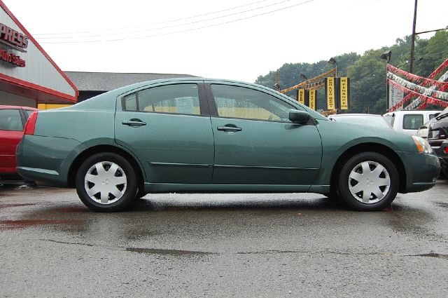 Mitsubishi Galant 2005 photo 3