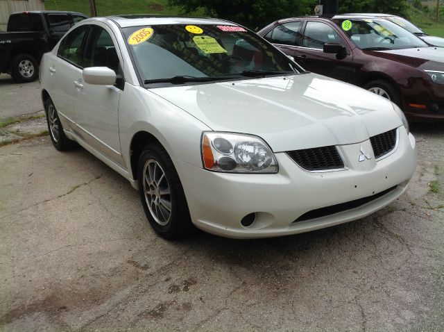 Mitsubishi Galant 2005 photo 3