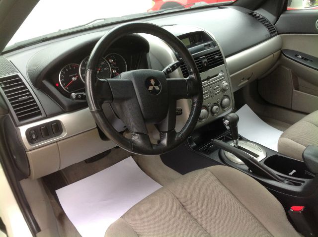 Mitsubishi Galant 2005 photo 4