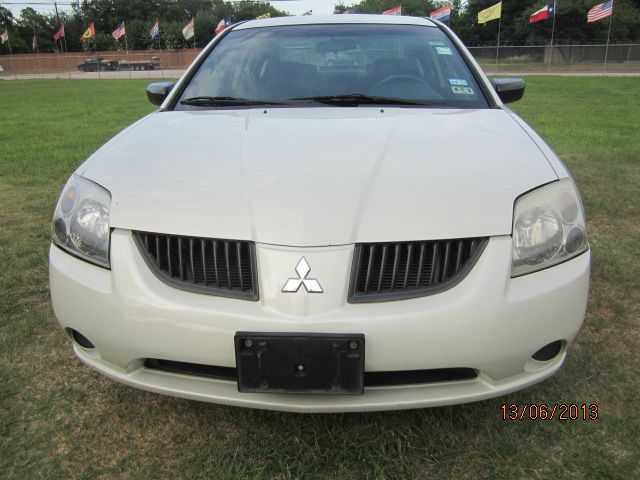 Mitsubishi Galant 2005 photo 1