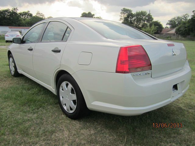 Mitsubishi Galant 2005 photo 3