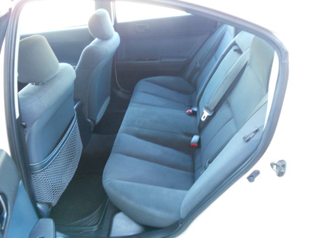 Mitsubishi Galant 2005 photo 1