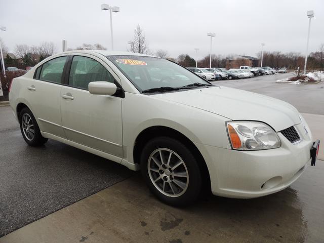 Mitsubishi Galant 2005 photo 2