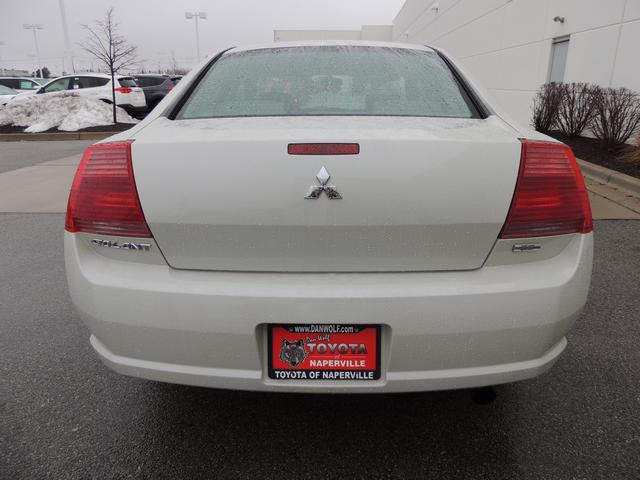 Mitsubishi Galant 2005 photo 4