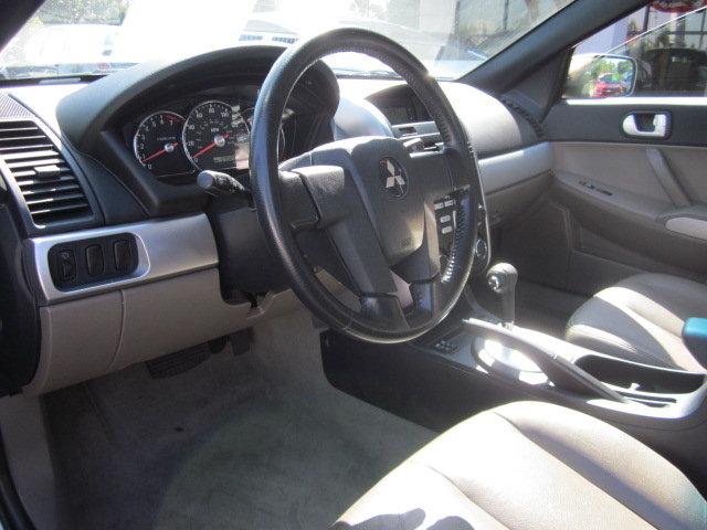 Mitsubishi Galant 2006 photo 3