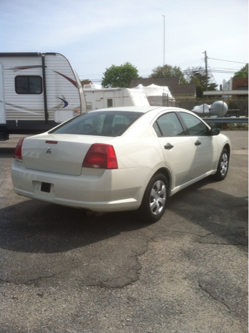 Mitsubishi Galant 2006 photo 5